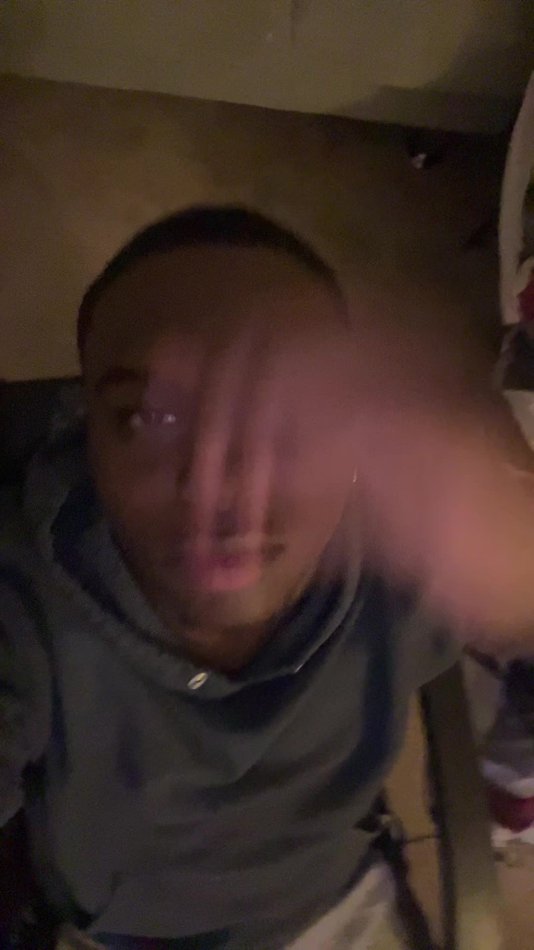 @Jr