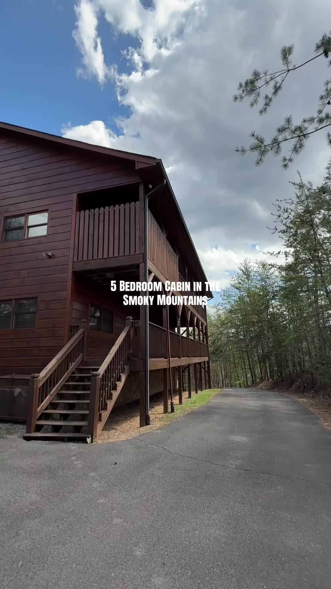 @SmokyMountainDreamVacation.com