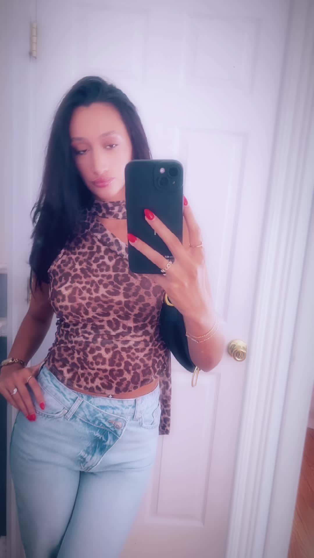 @the.queen.herself.22