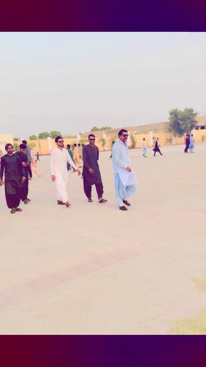 @LaLa TariQ Rind✨