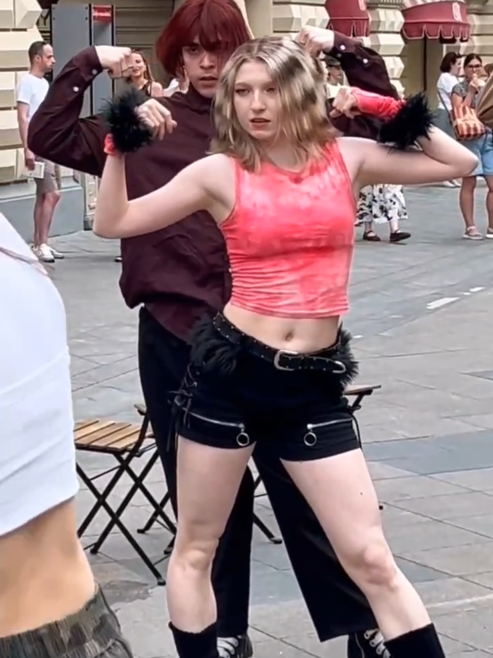 @Даша