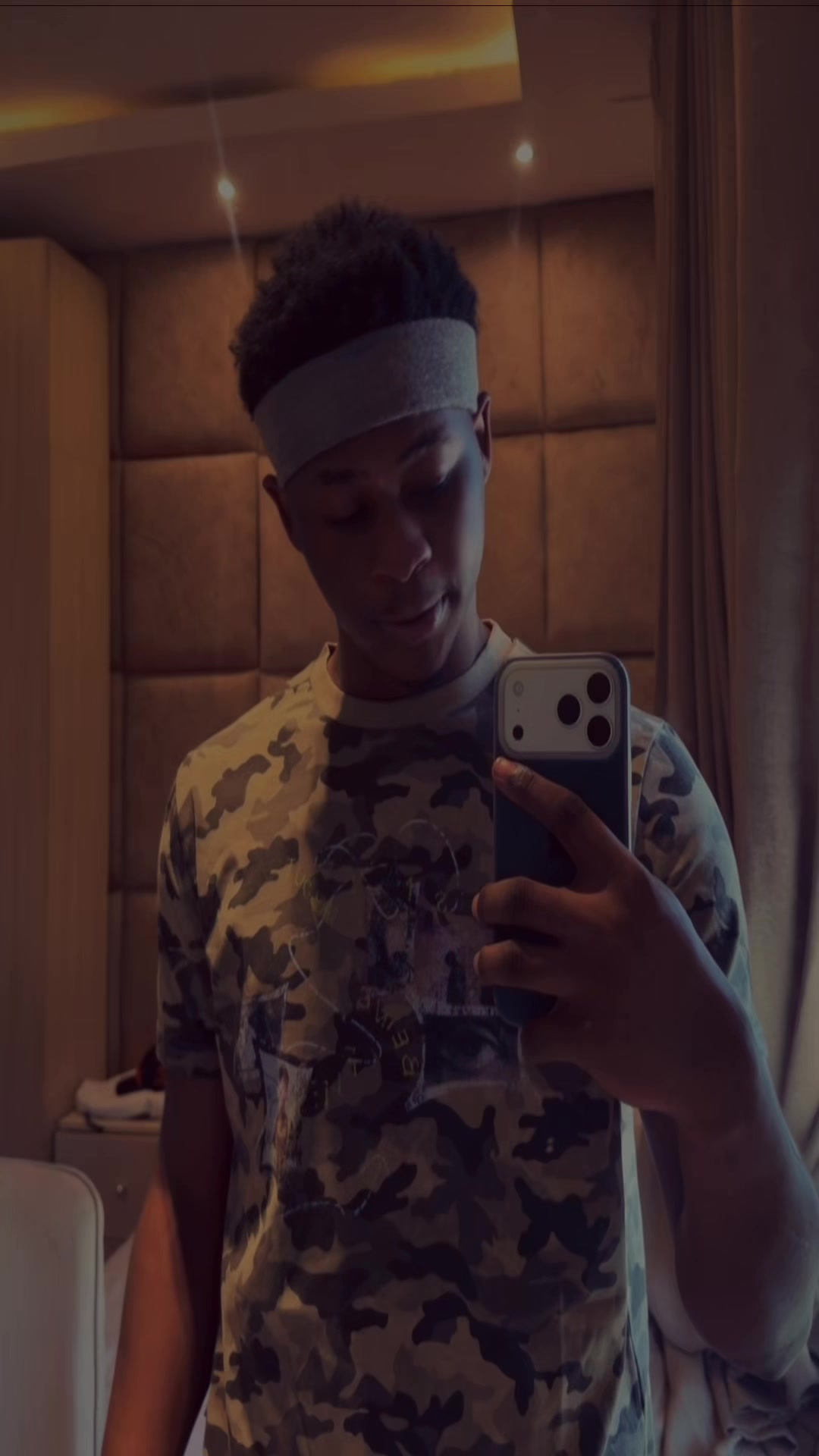 @ᴀᴅᴇʏᴇᴍɪ 🤴🏾💚