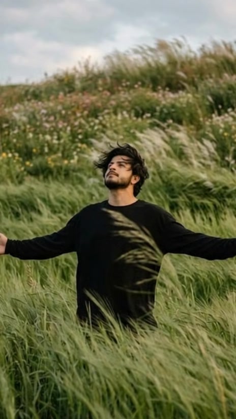 @نیا🦅زی