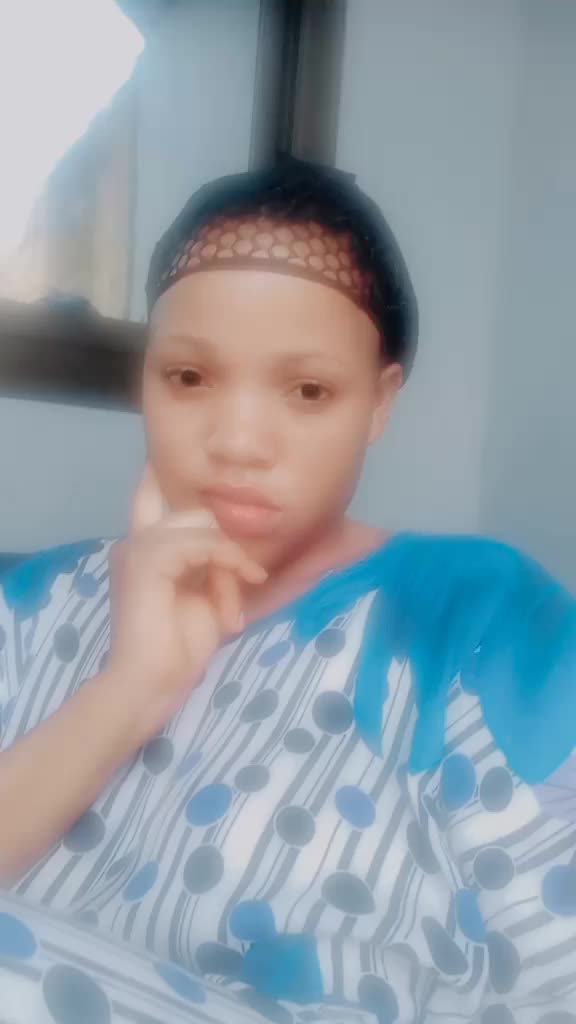 @QueenElia