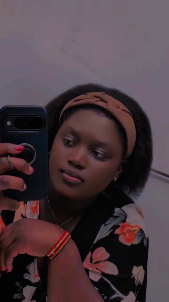 @Proud_Lynn🇺🇬🇨🇦