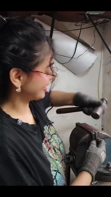 @Daniela. 👩&zwj;🔧