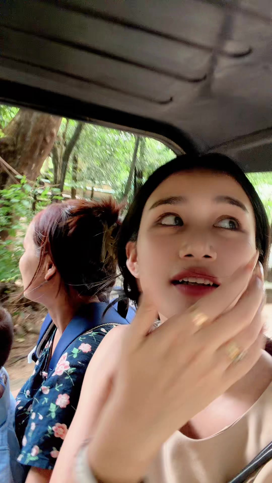 @Shwe Shwe44
