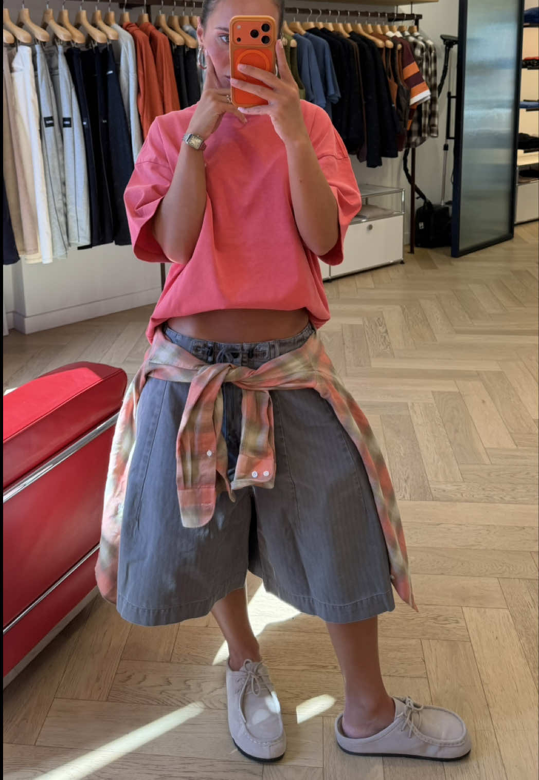 @bellamanierijones