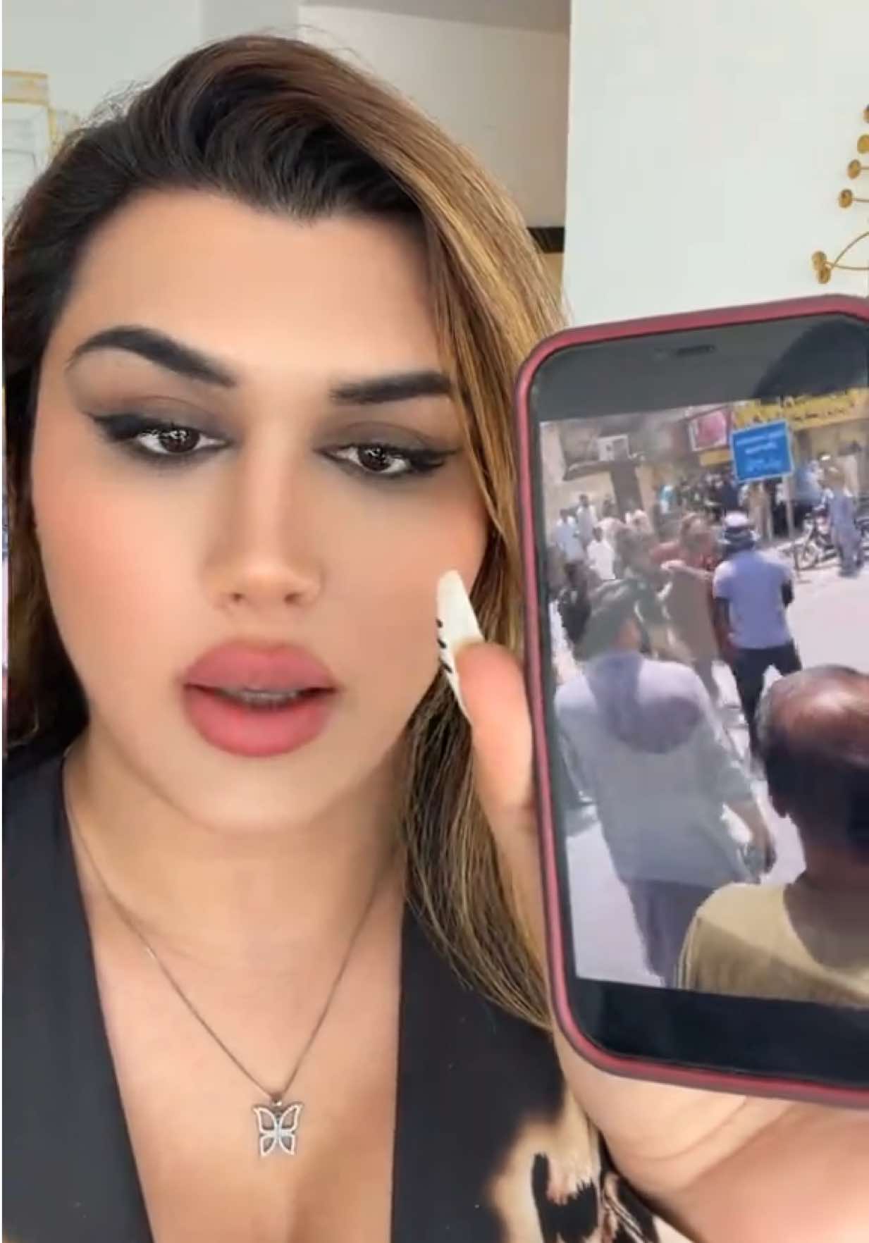 @Haniya ๐จ๐ฆ