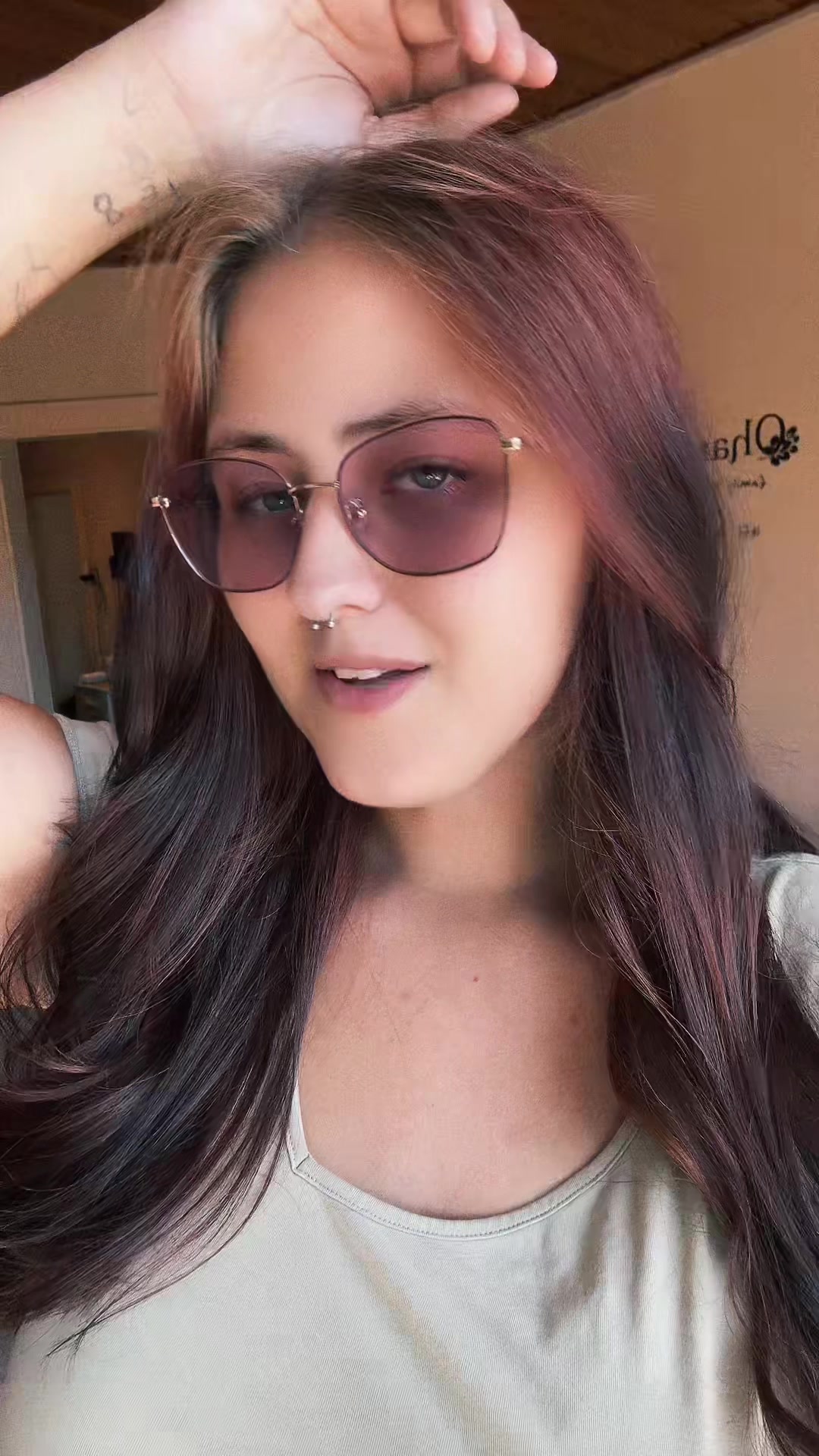 @Lena👻