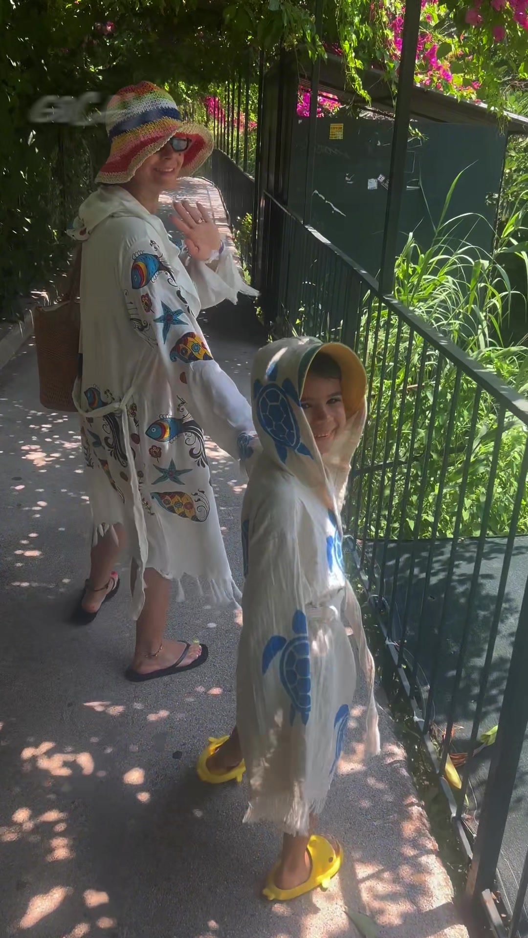 @Makbule Hanım Kızınız