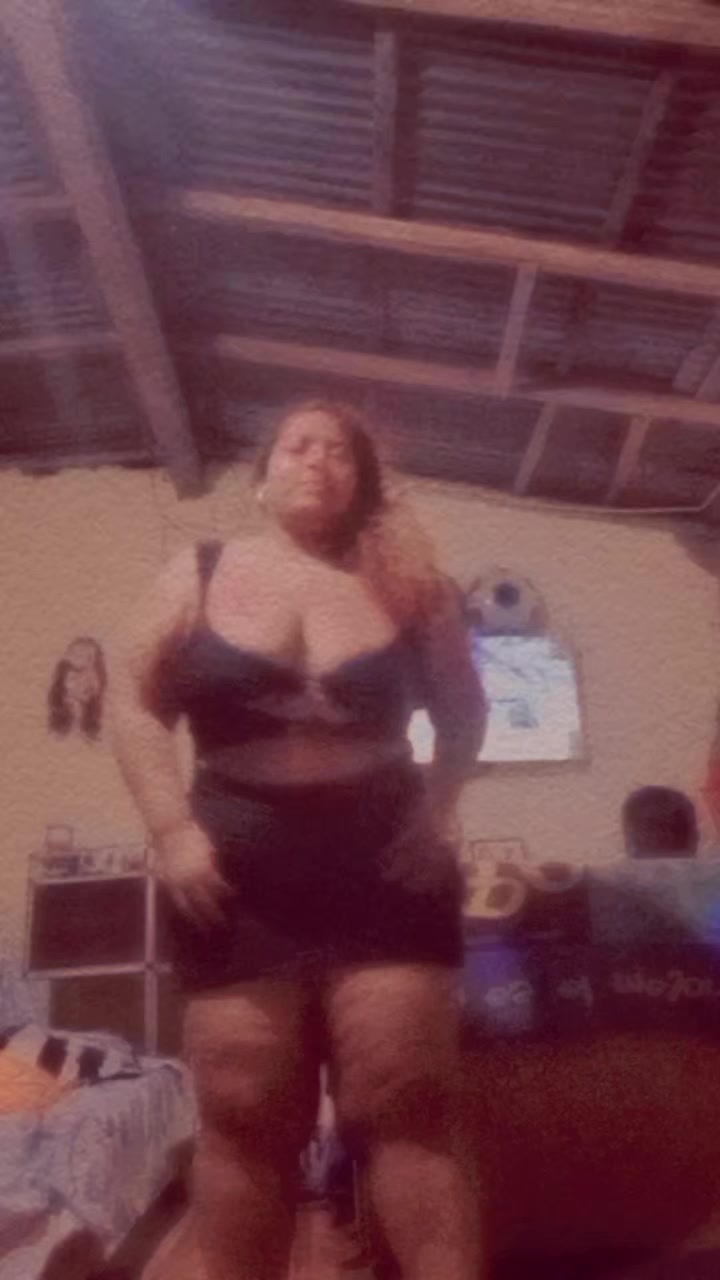 @Nickii tú nena hermosa ๐