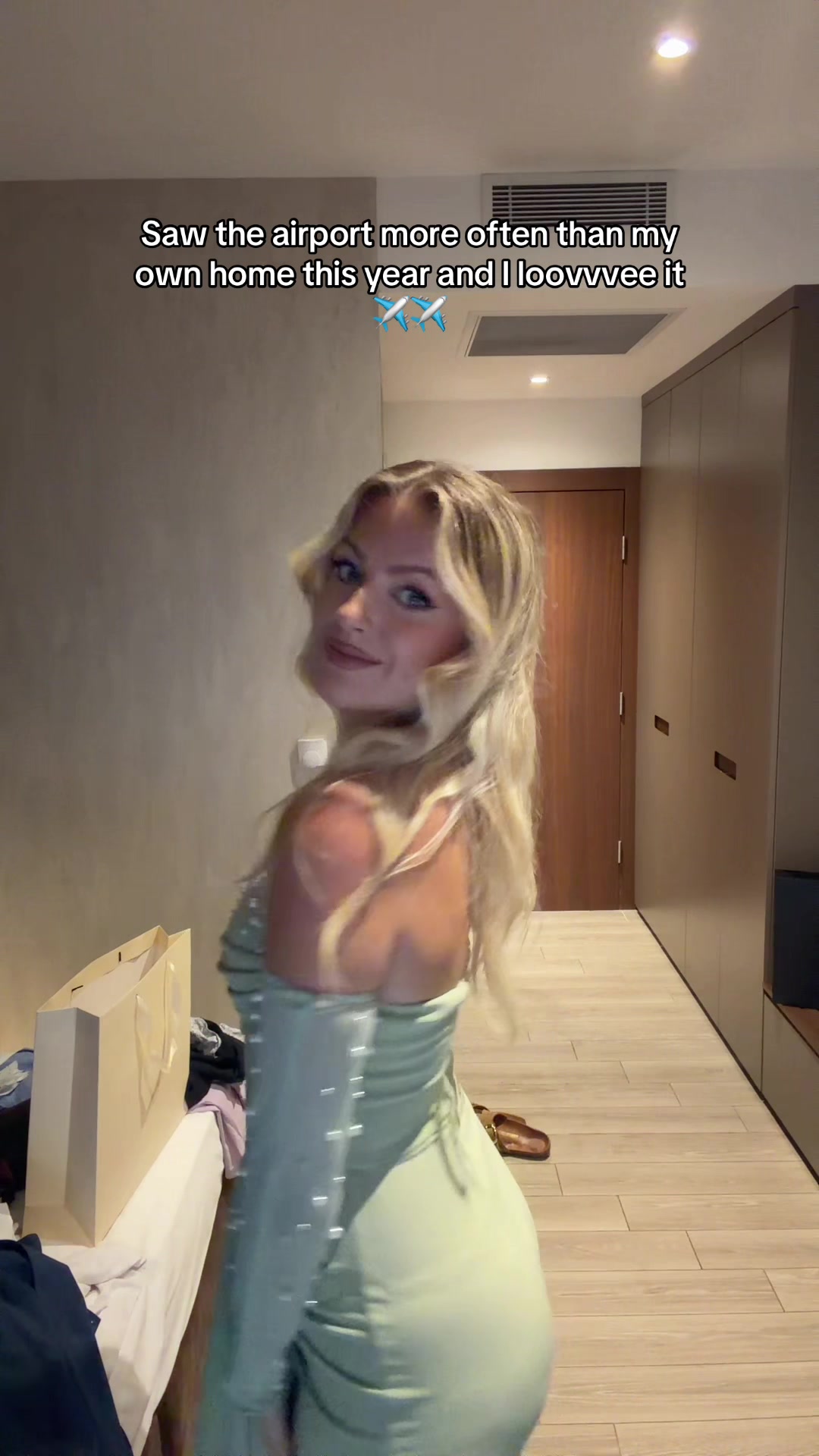 @arinamarie