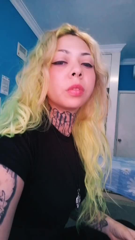 @BrujaOzkura666