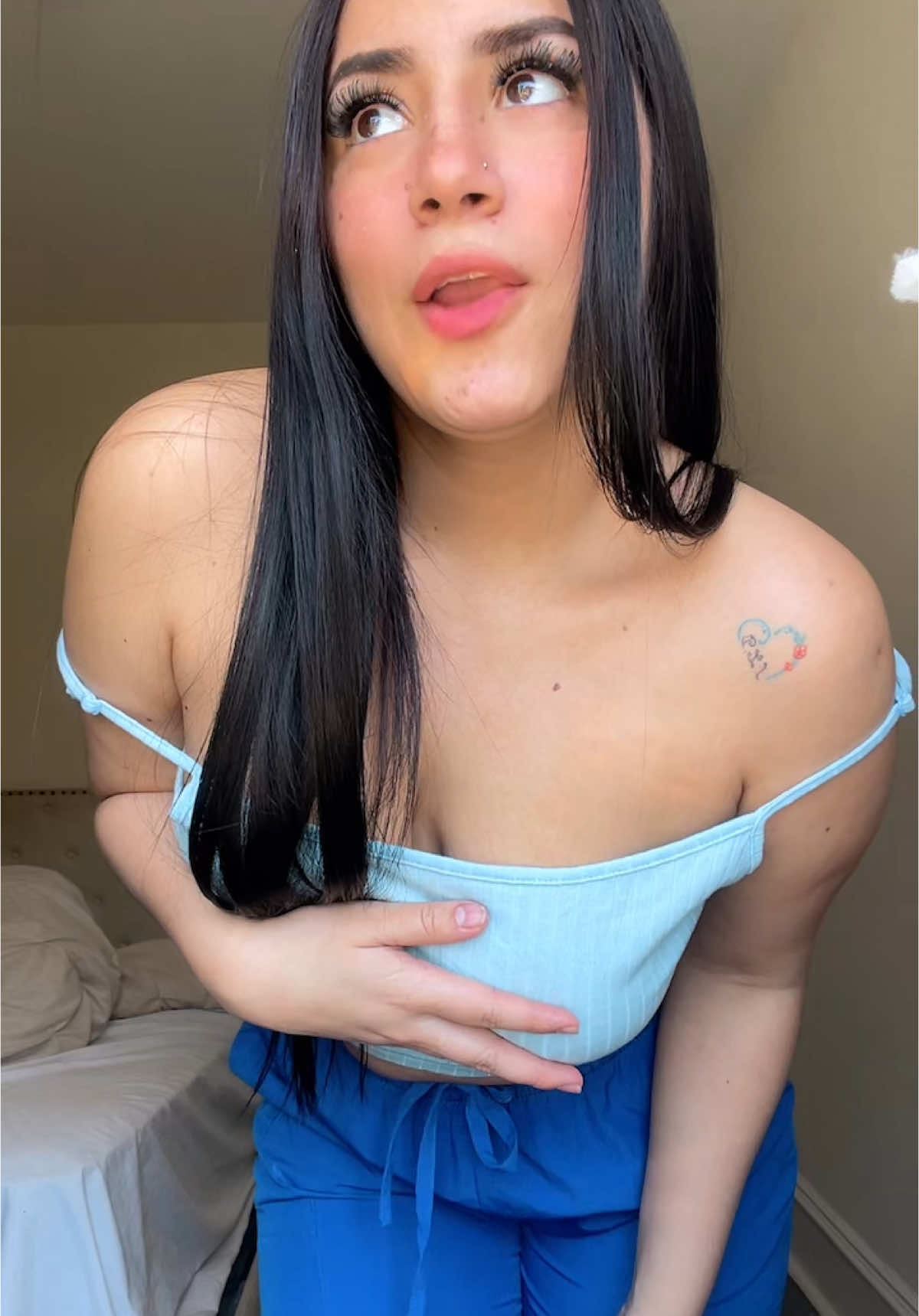 @️