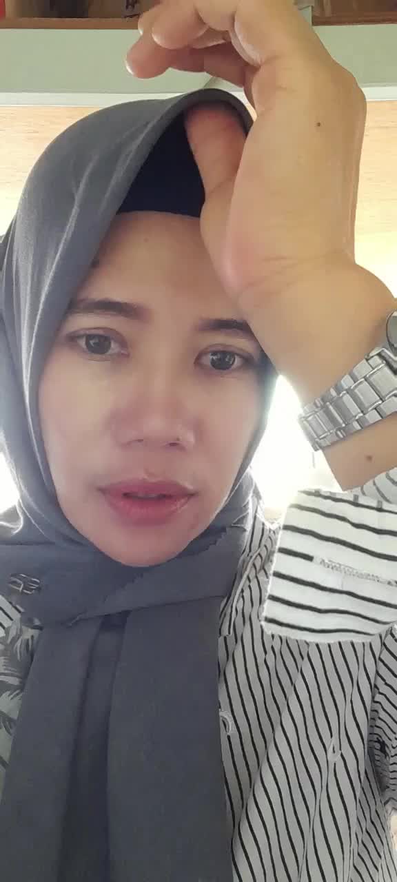 @iyux