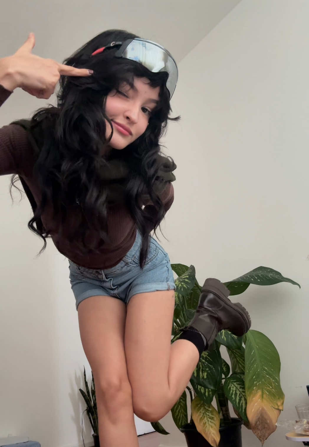 @;Deb