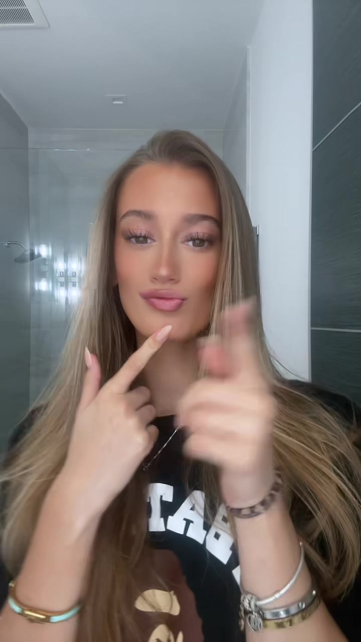 @Nina