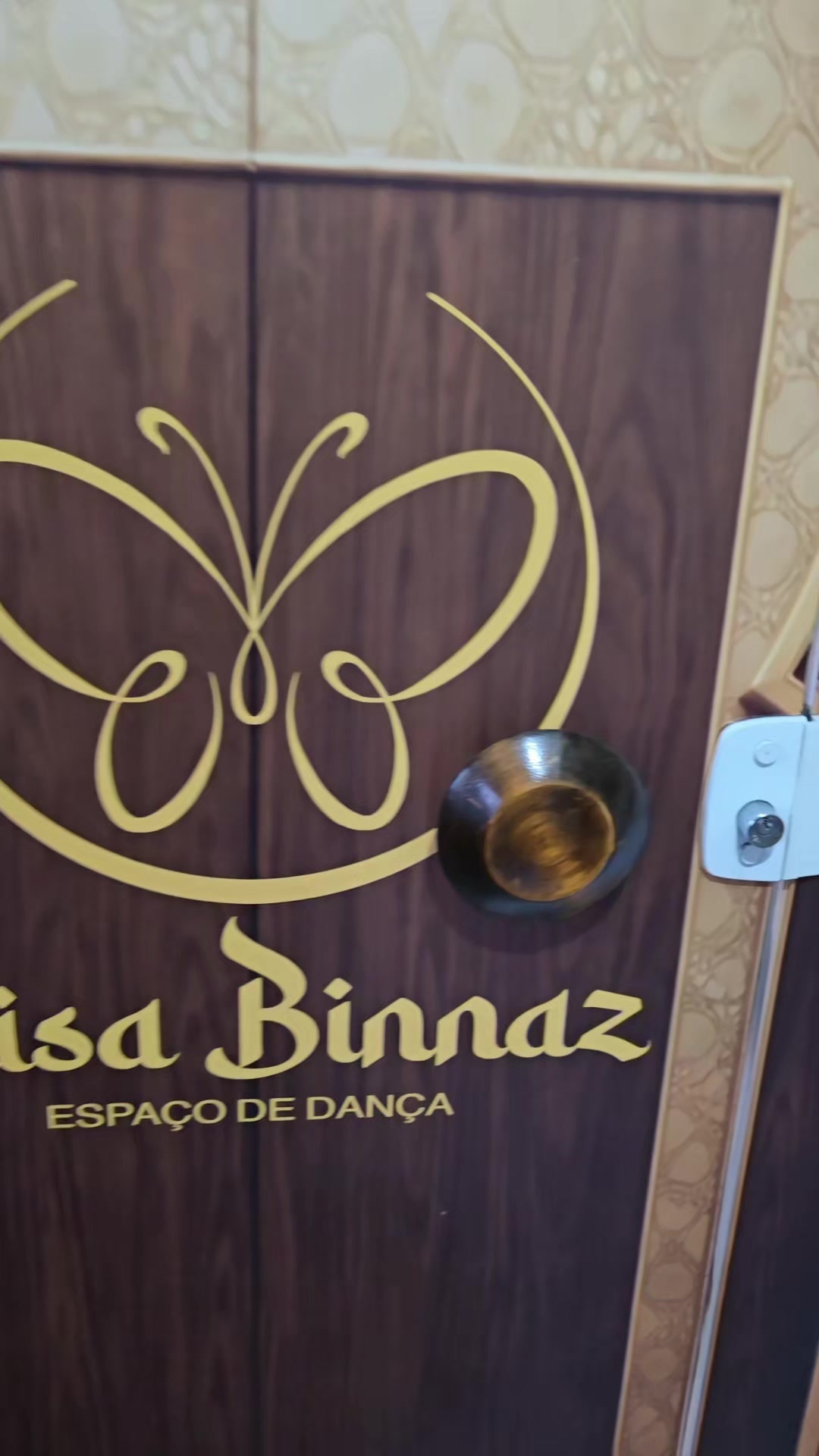 @Elisa Binnaz