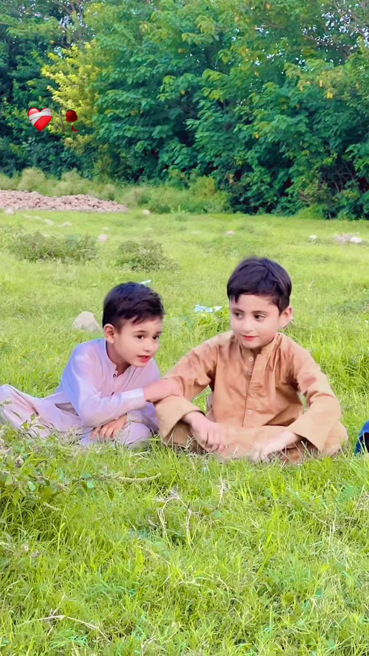 @Umarii Afridi 👑 💯✌🏻