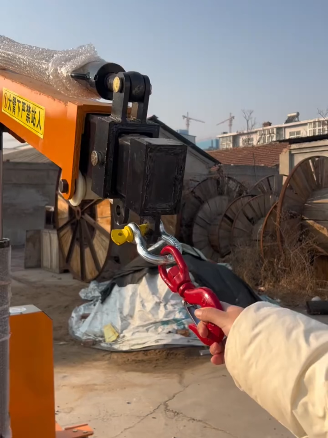 @Lifting and handling tools