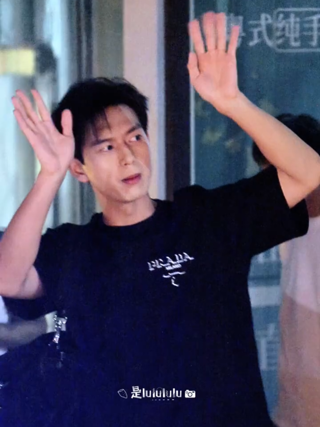 @𝗟𝗜 𝗫𝗜𝗔𝗡🍒