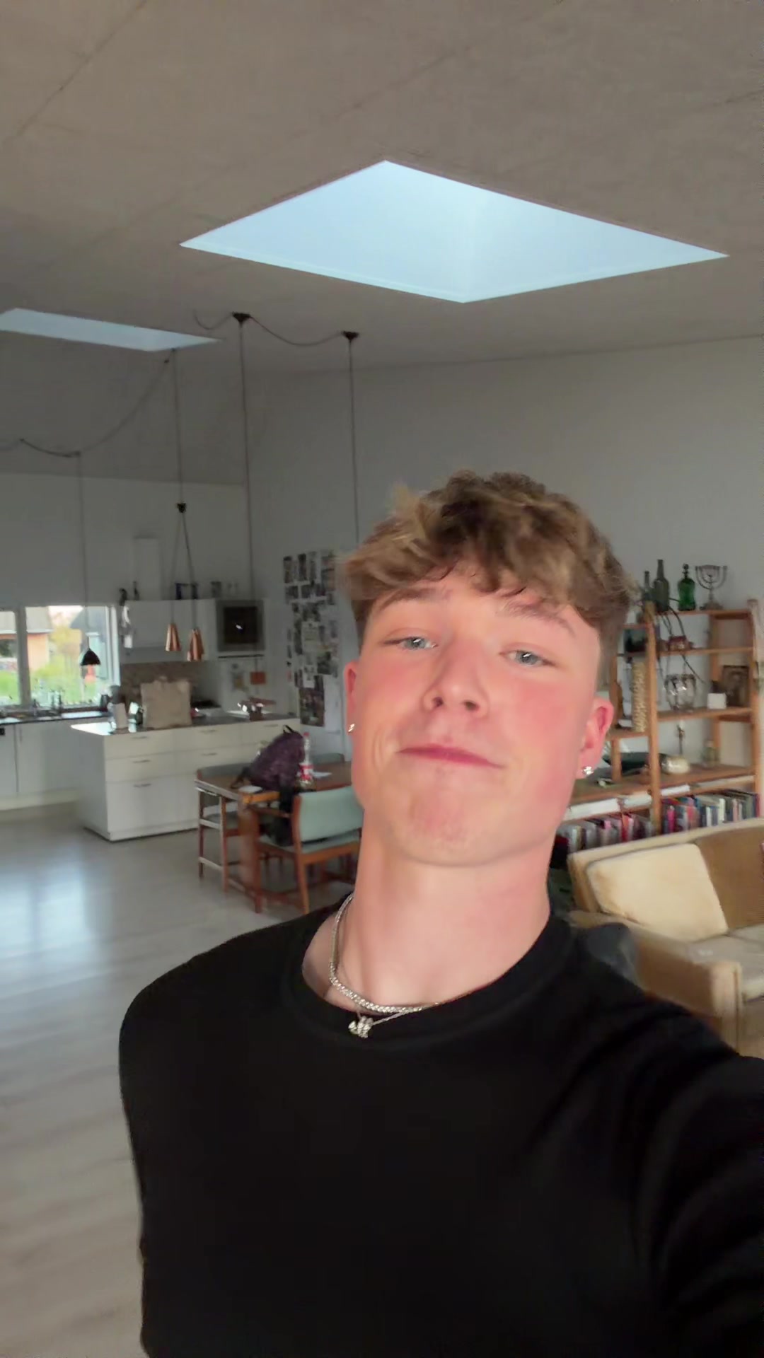 @thereallevitwin_k