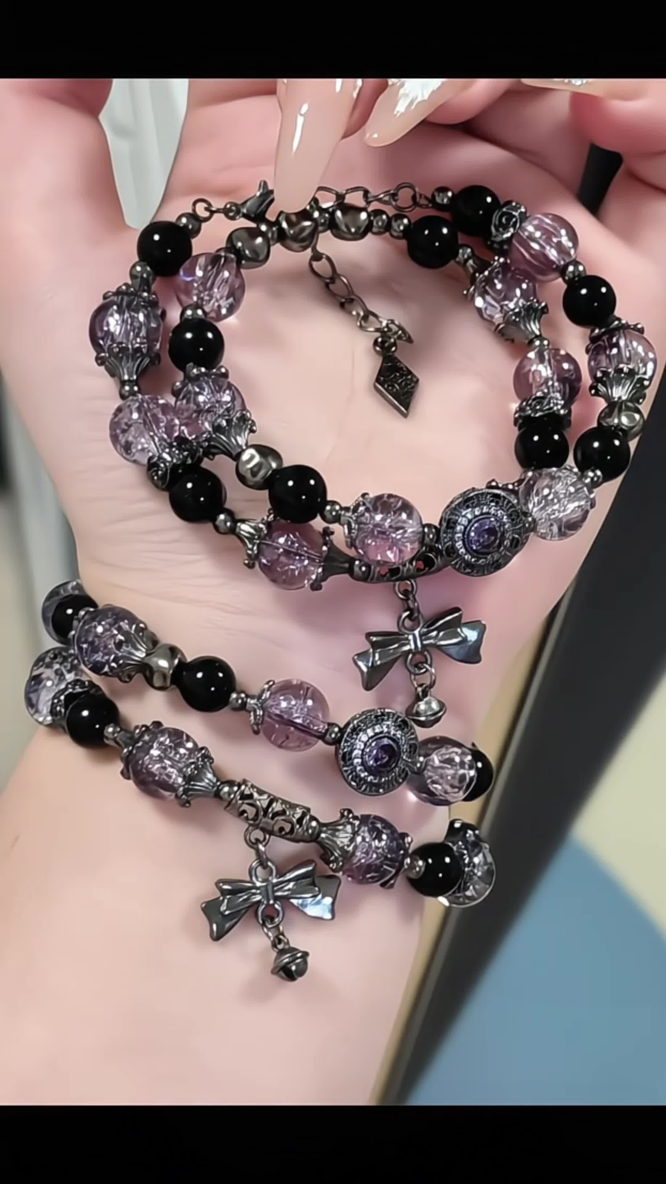 @hello.beaded