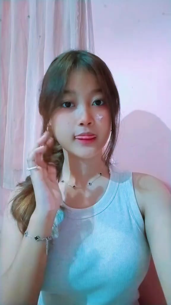 @Prettyshava_