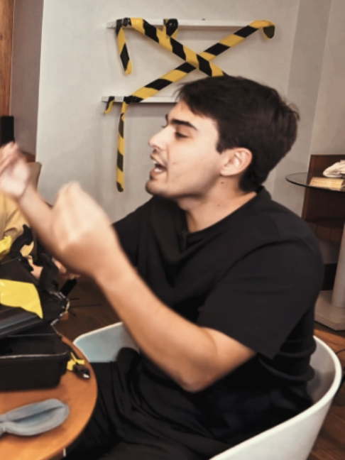 @Aculturados