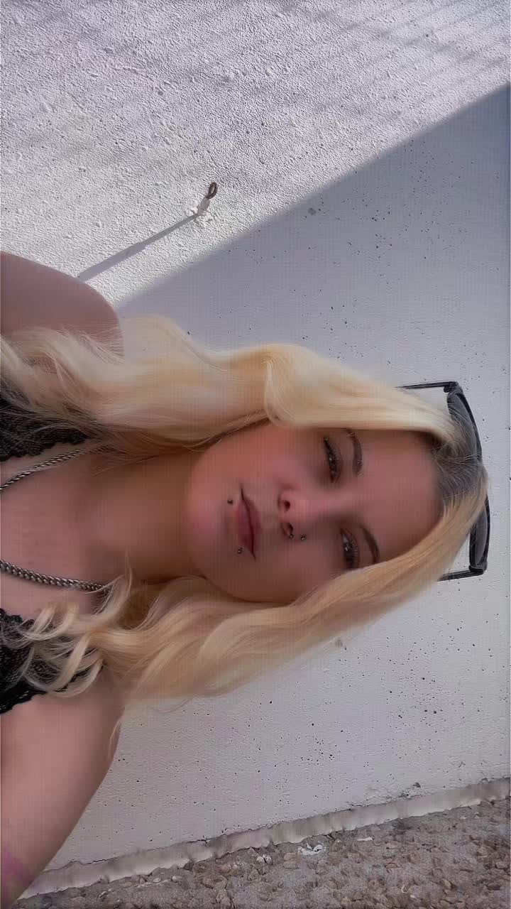 @Celine_cz
