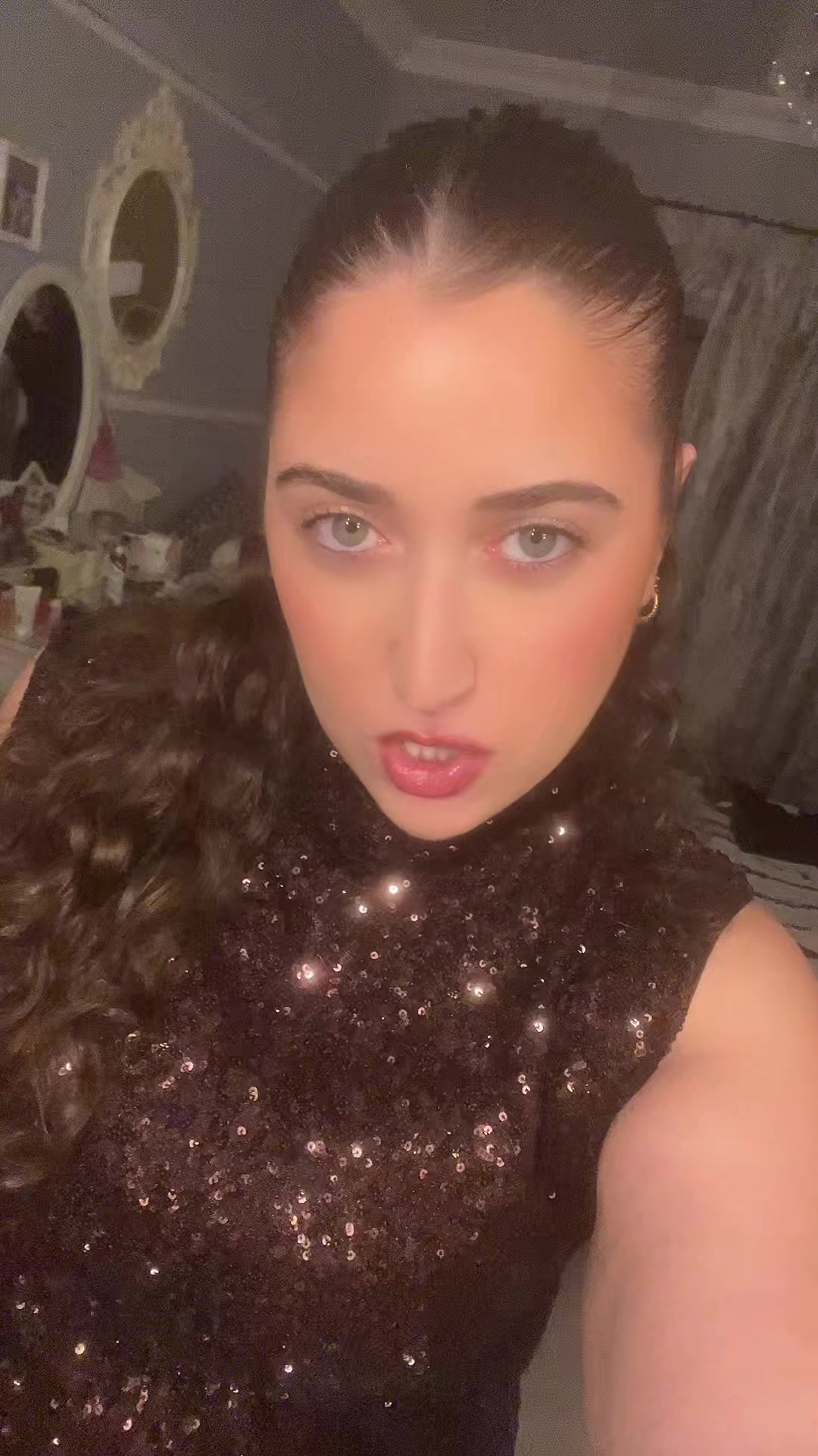@yasmeanie