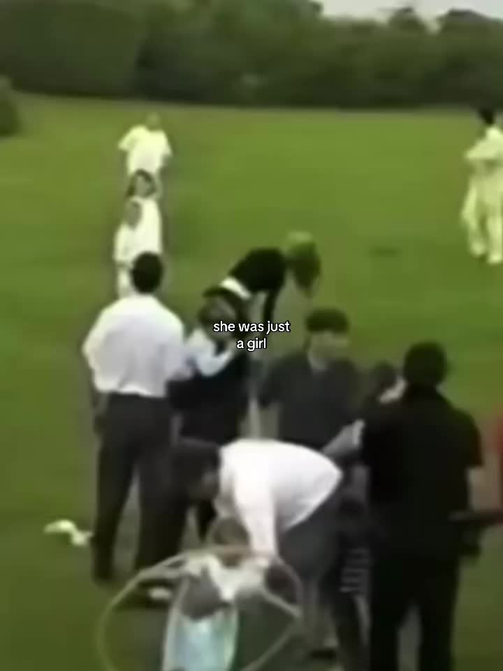 @𝒞.