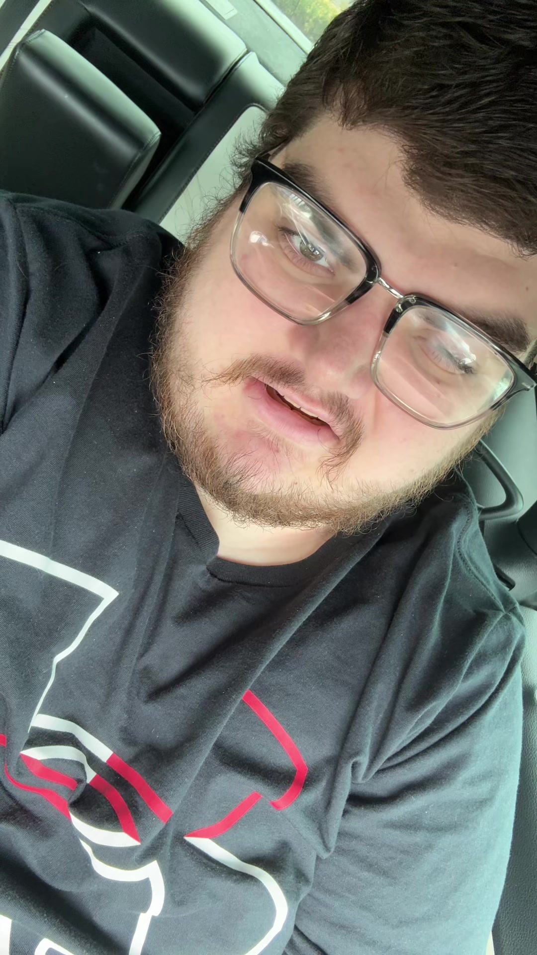 @Louiethefox1234 🍩