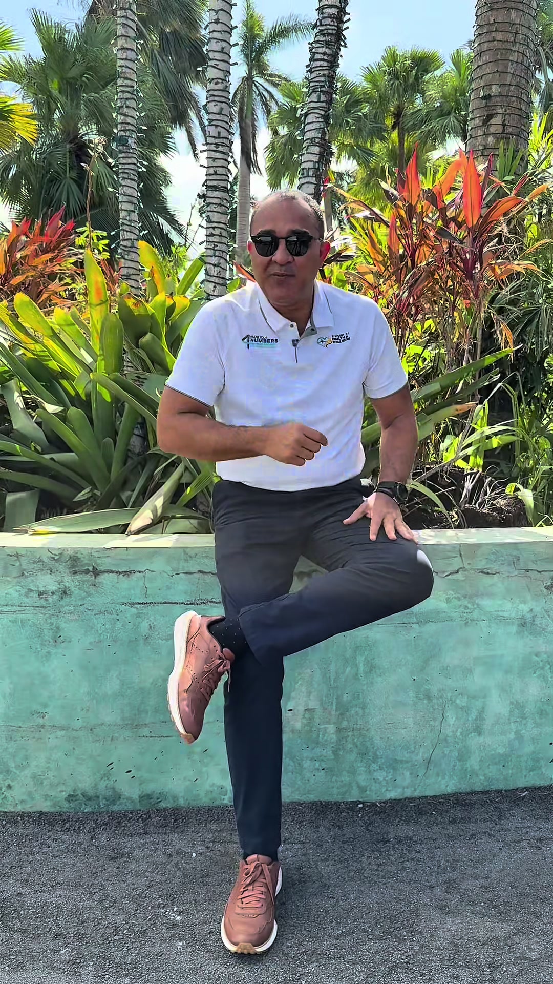 @Dr&ensp;Chris&ensp;Tufton