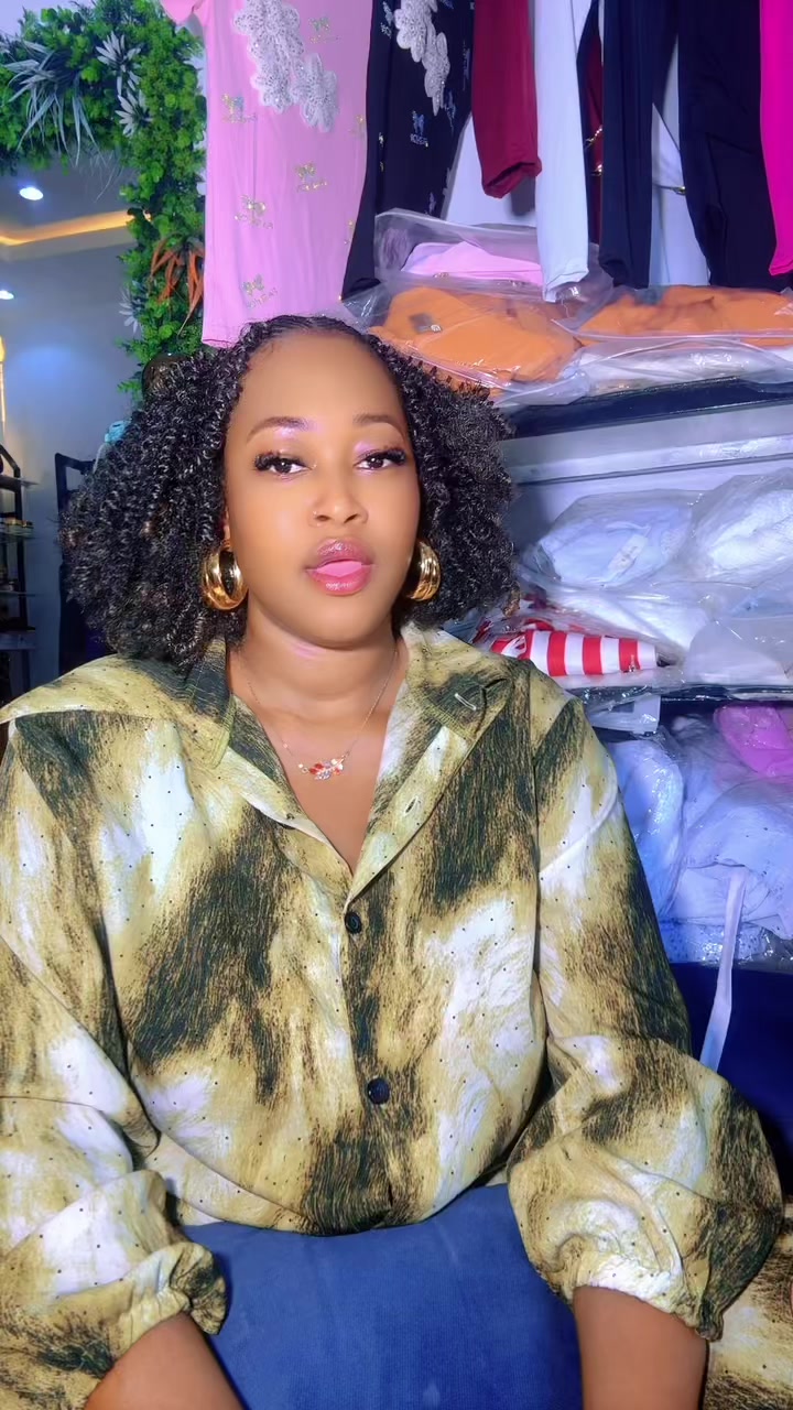 @GouraFashionShop(GouralaBombe)