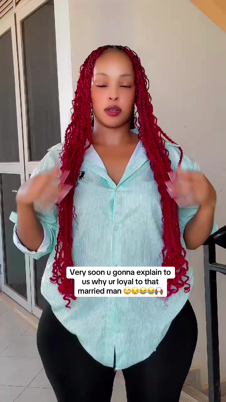 @Akoragye256