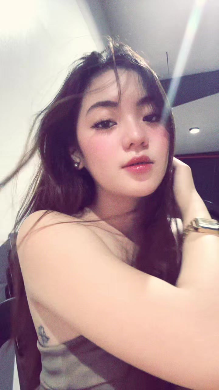 @Angelaaaa04
