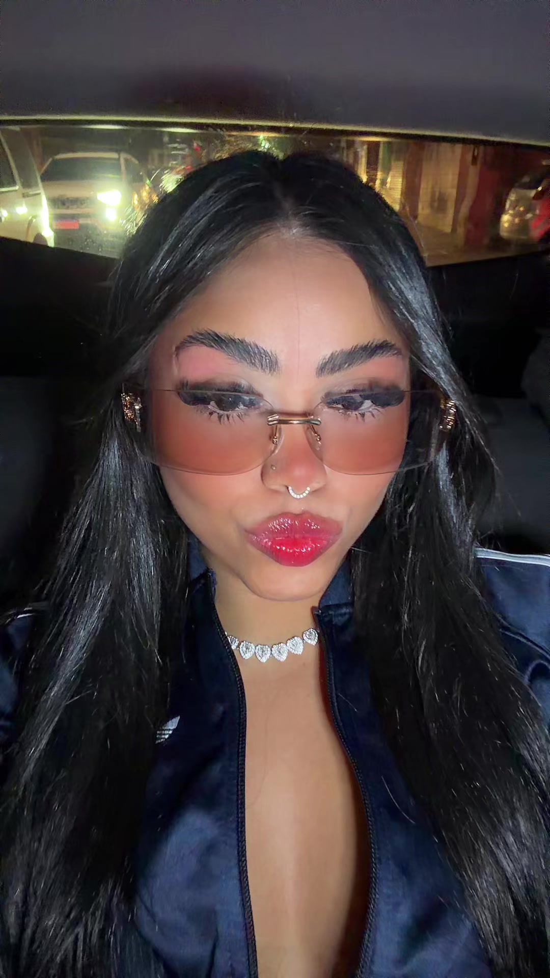 @indiaazinha083