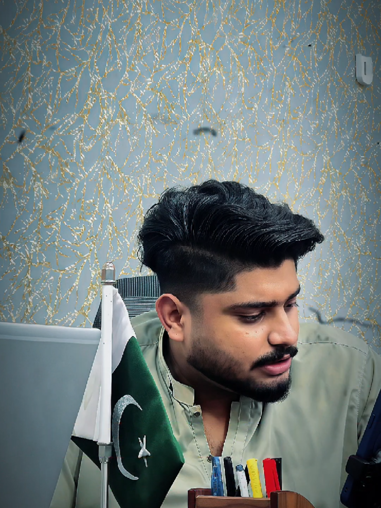@FARHAN XD💫