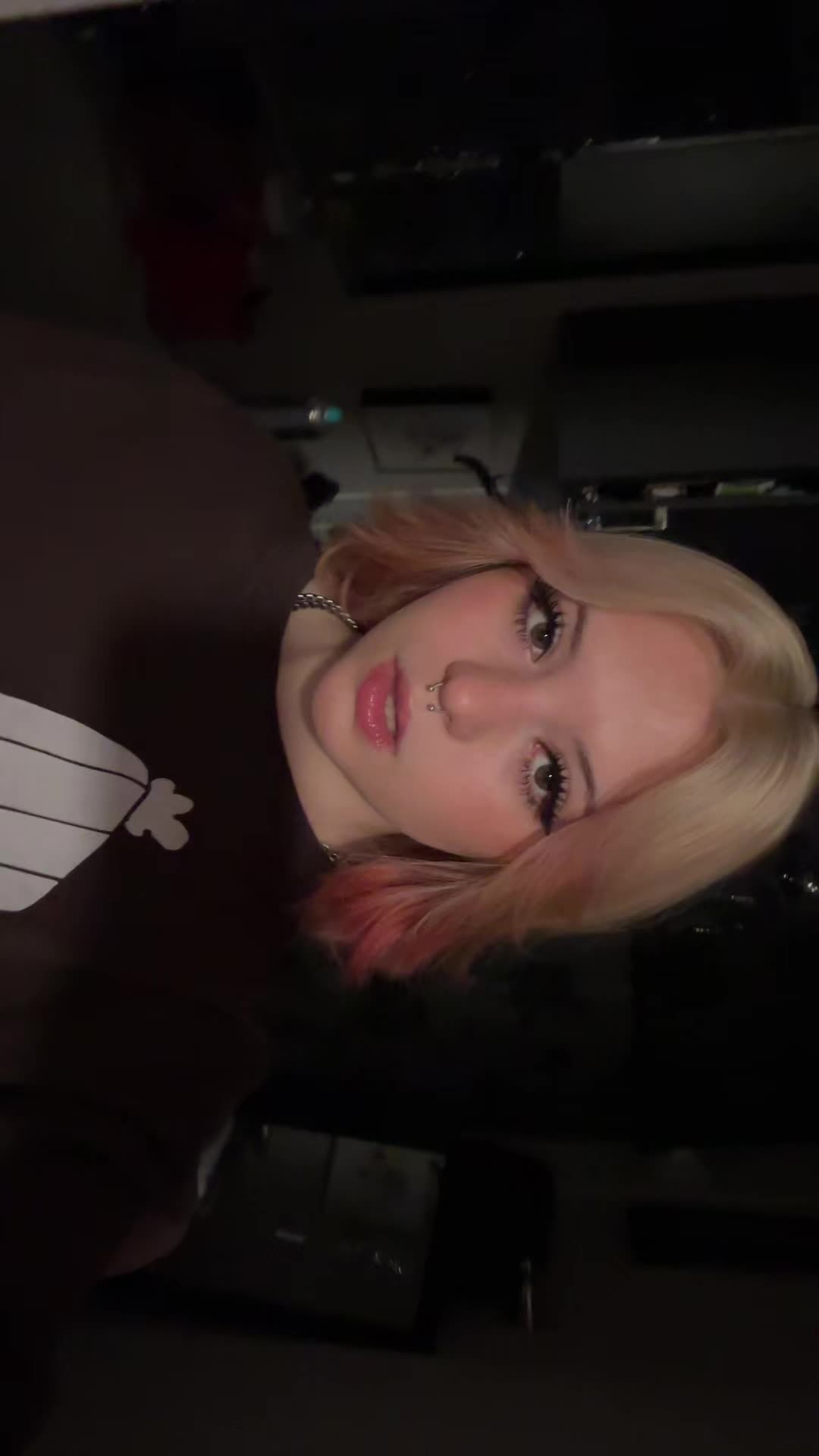 @:3