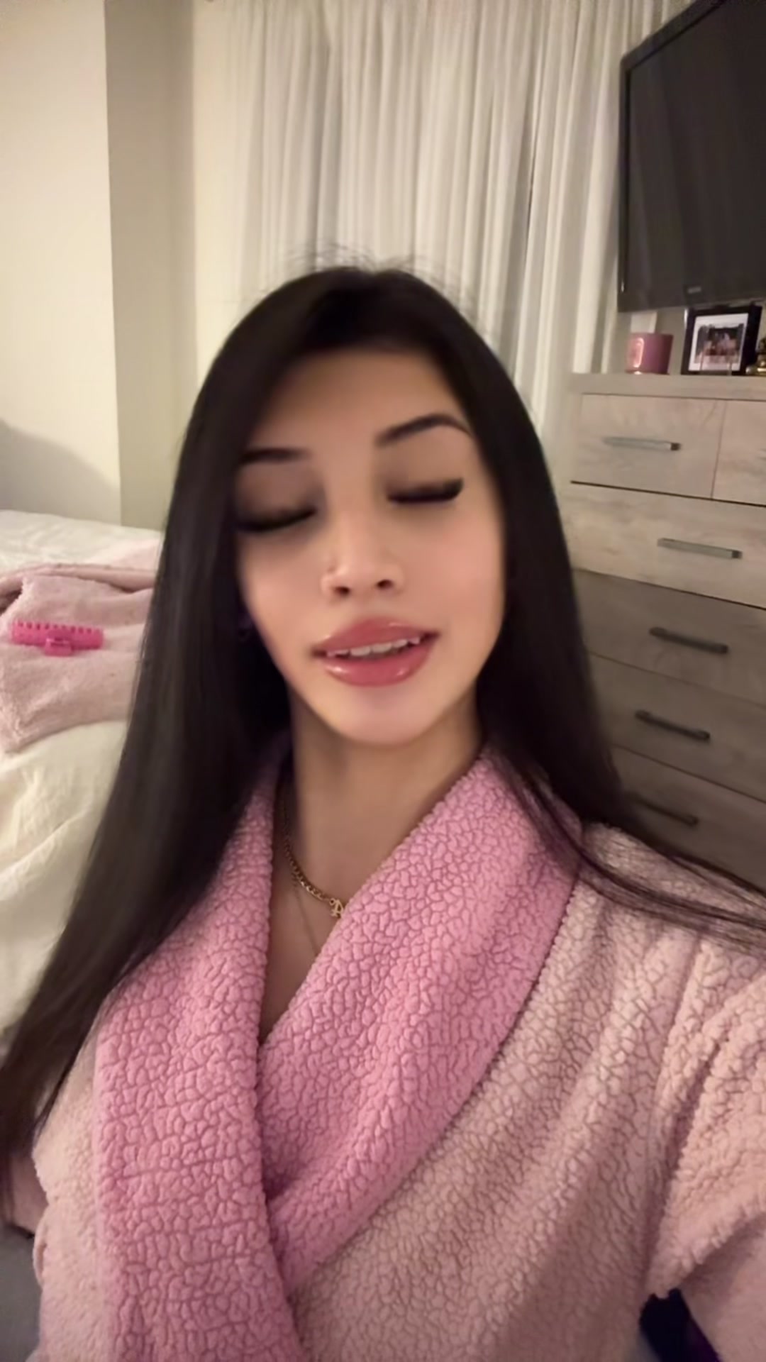 @7