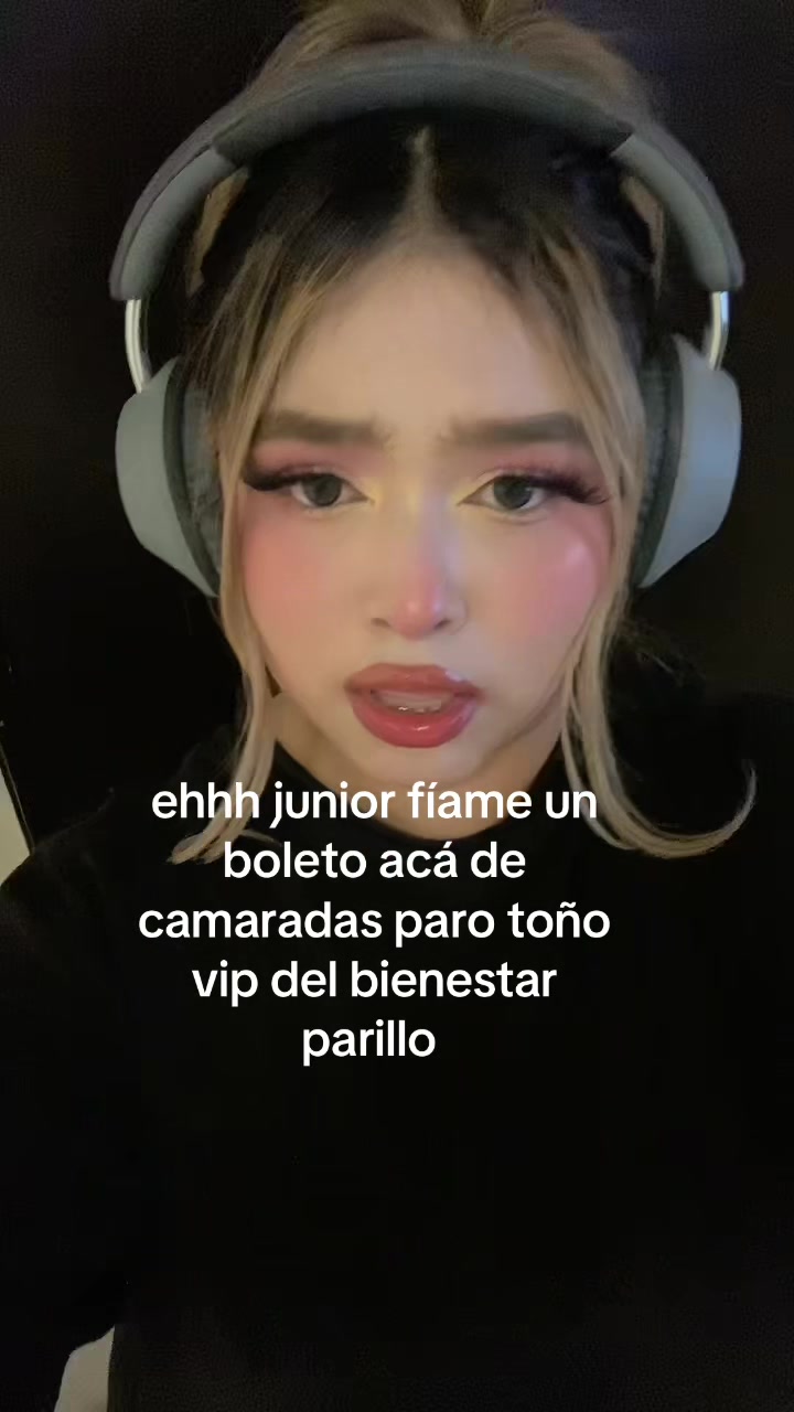 @Victoria Mami ♡ ✧˚