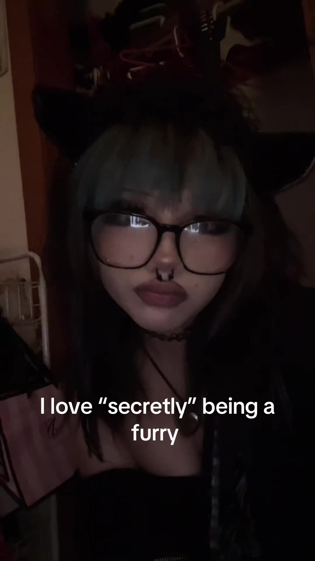 @stinkykittypoopie