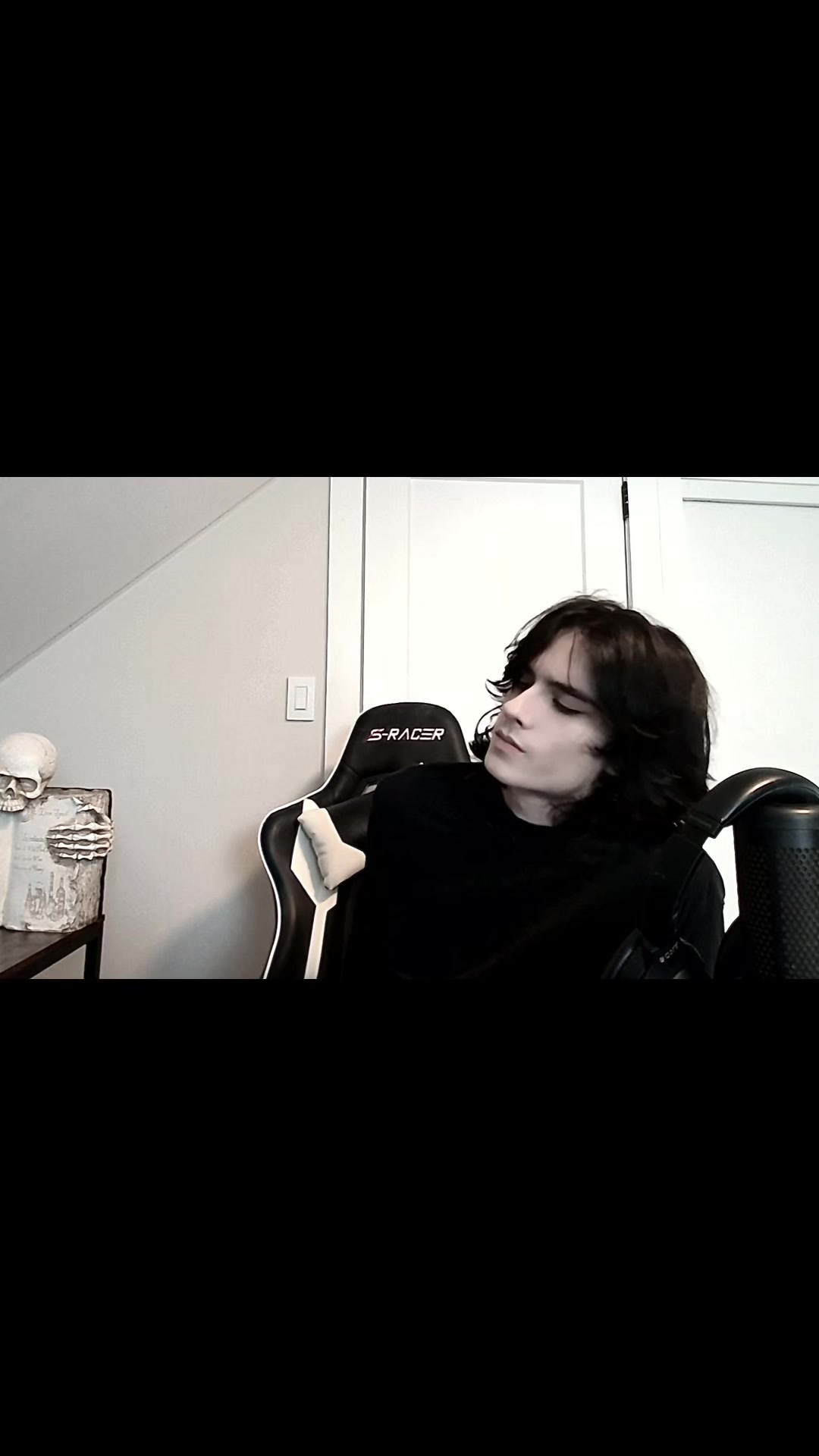 @F