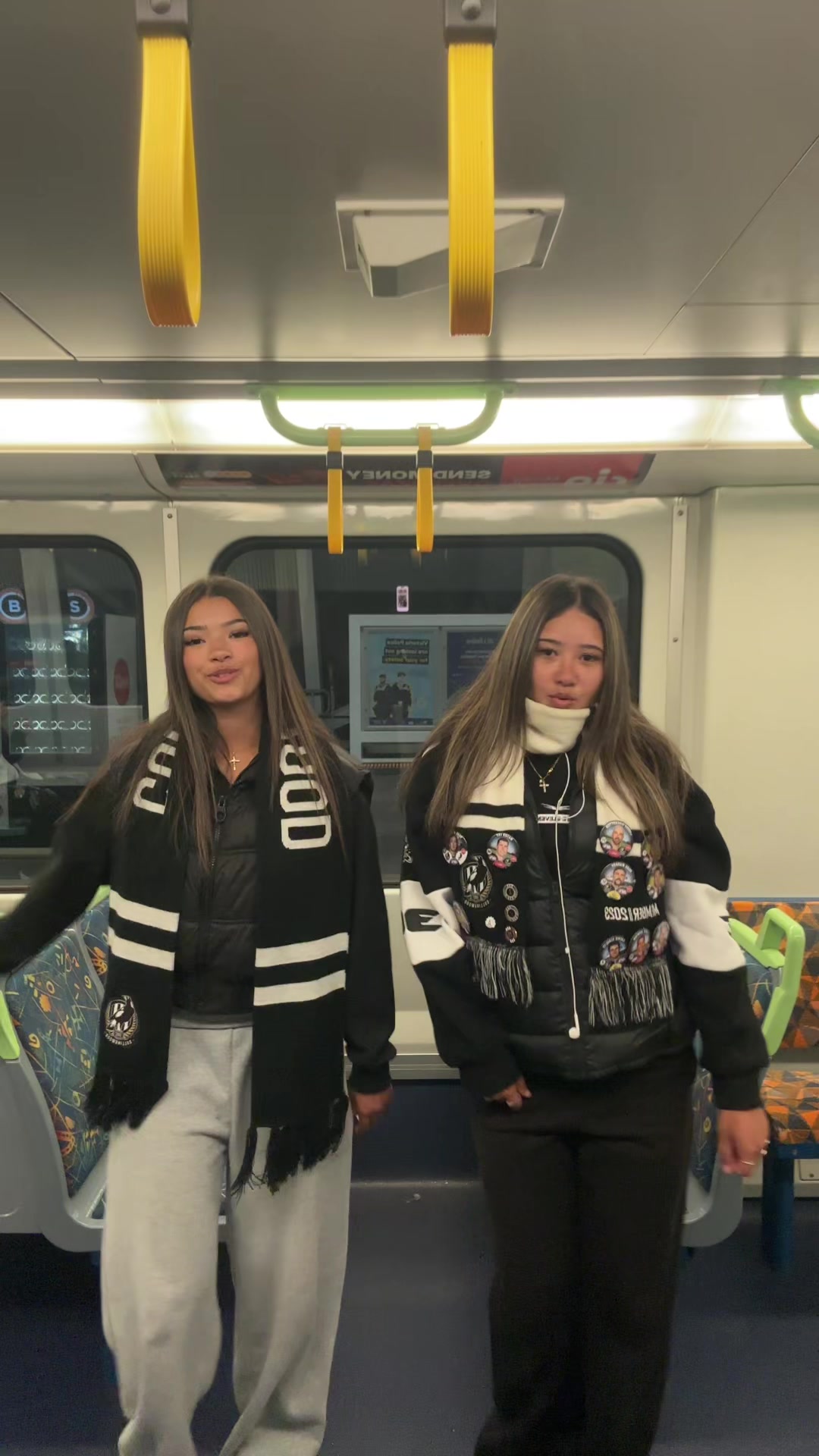 @𝐦 𝐞 𝐥 𝐨 𝐝 𝐲