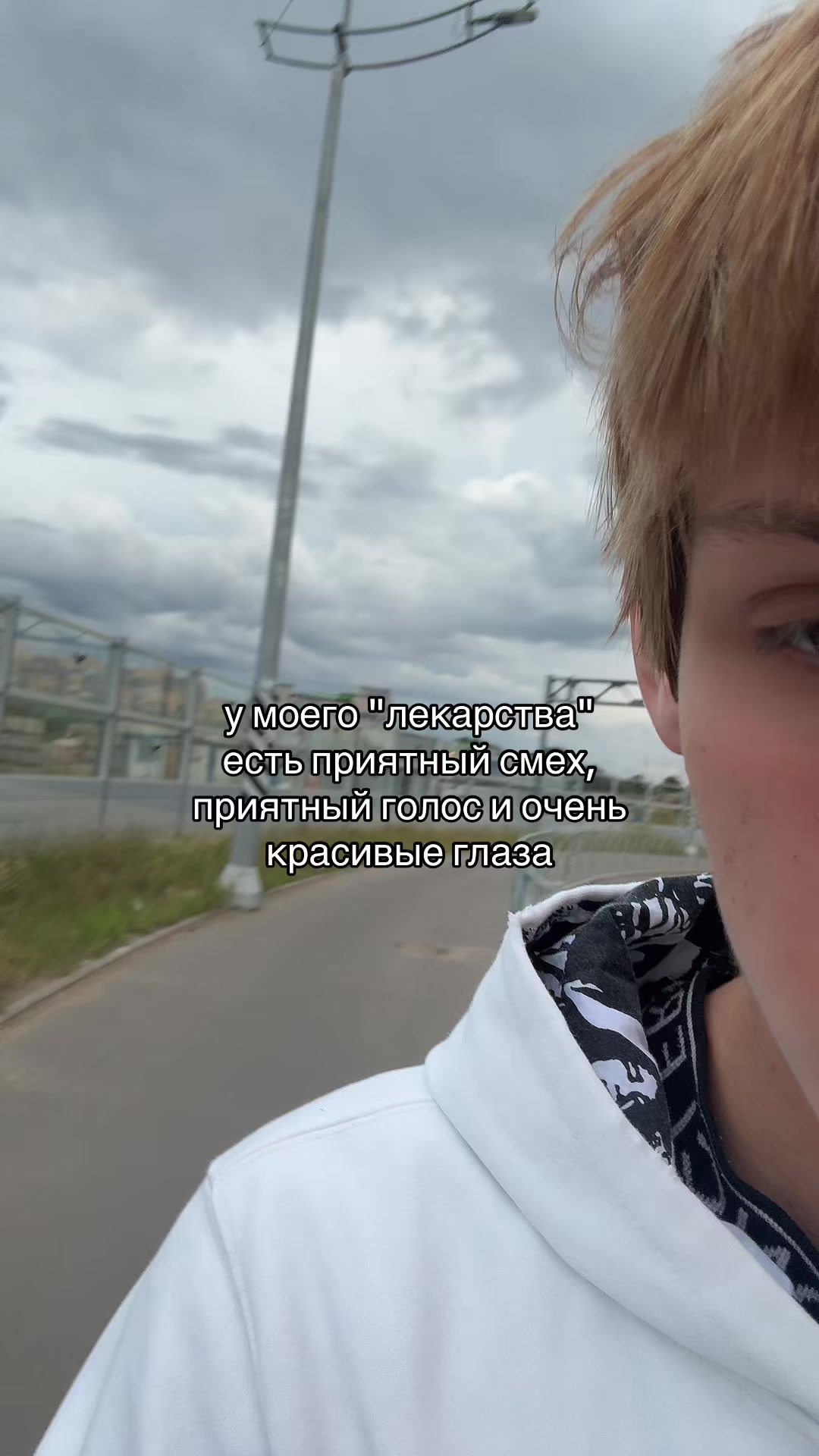 @тут владик 👋🏻