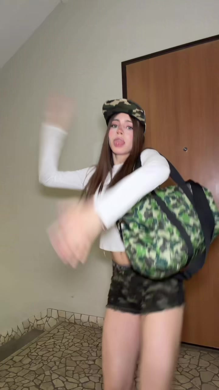 @monclershagirll