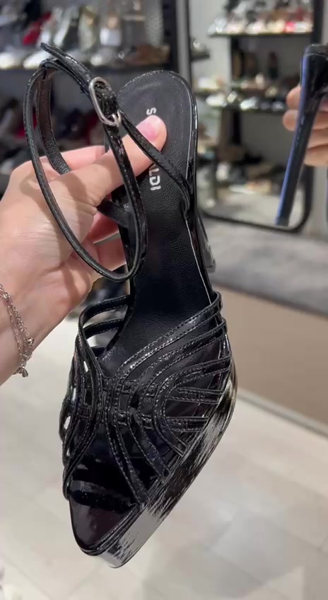 @OXVYshoes
