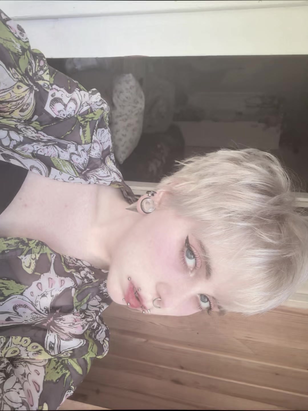 @𝐛𝐚𝐭🕸she/her